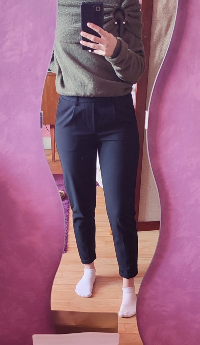 Pantalon cigarette noir taille 36