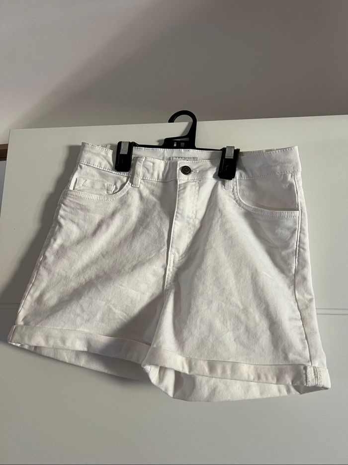 Short blanc femme