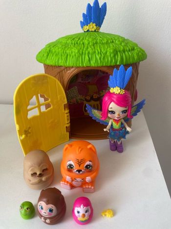 Poupée Enchantimals Maison et animaux