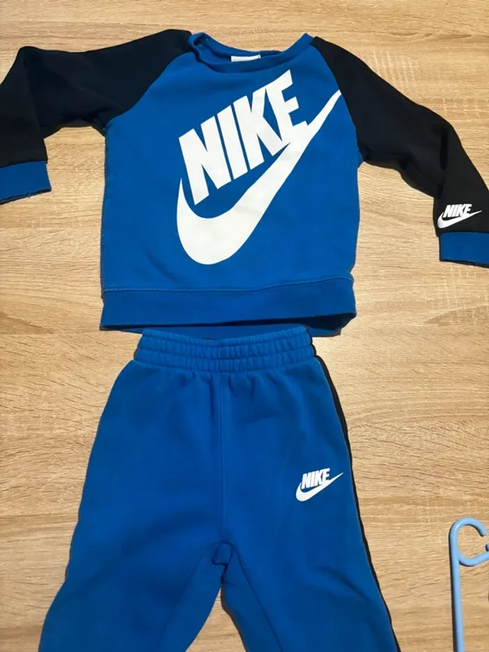 Ensemble Nike garçon 24 mois