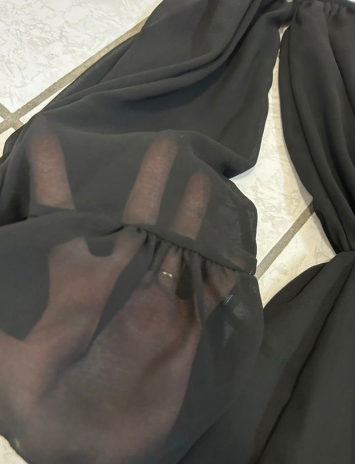 Combinaison short noire – Taille unique - Neuve sans étiquette - photo numéro 3