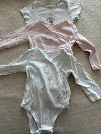 Lot bodys bébé fille