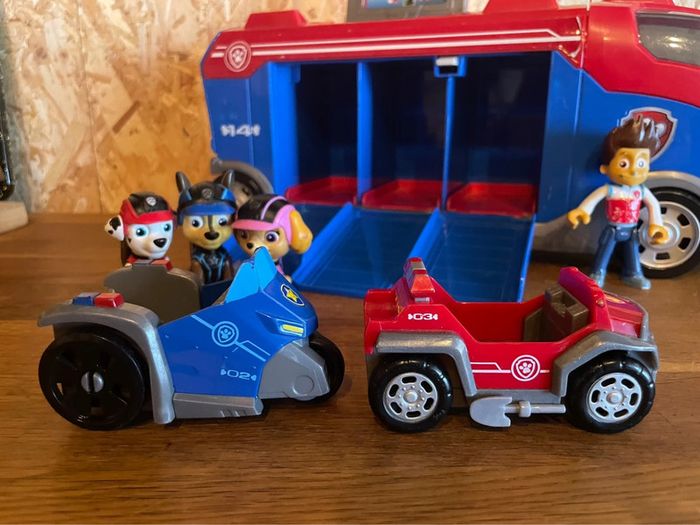 Idée cadeau 🎁 Camion Mission Cruiser sonore avec 3 personnages et 2 véhicules - photo numéro 6