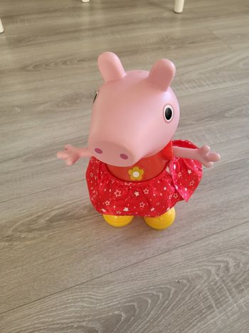 Peppa pig chante et dance
