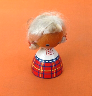 Années 1960 Poupée traditionnelle  Salvo  Made in USSR