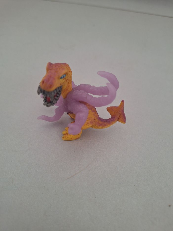 Lot 25 dinosaures/dragons réalistes - photo numéro 6