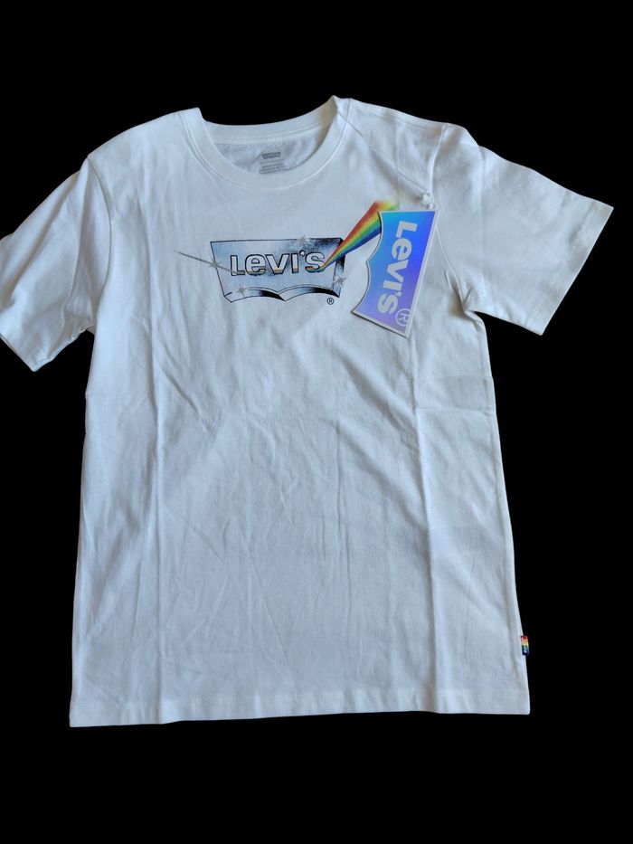 Tee-shirt - photo numéro 1
