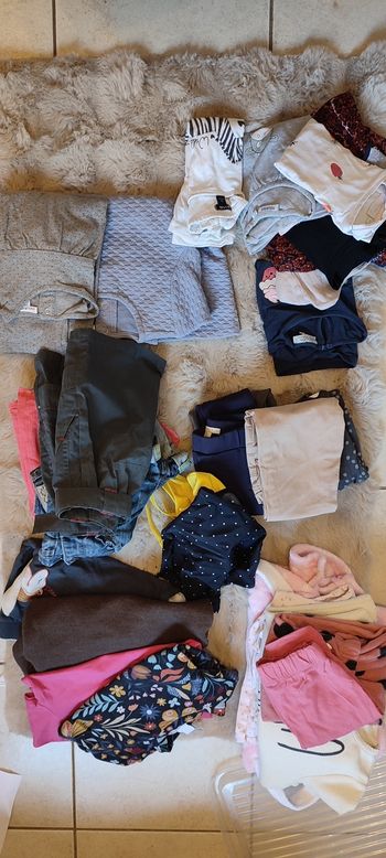 Lot vêtements fille 92cm