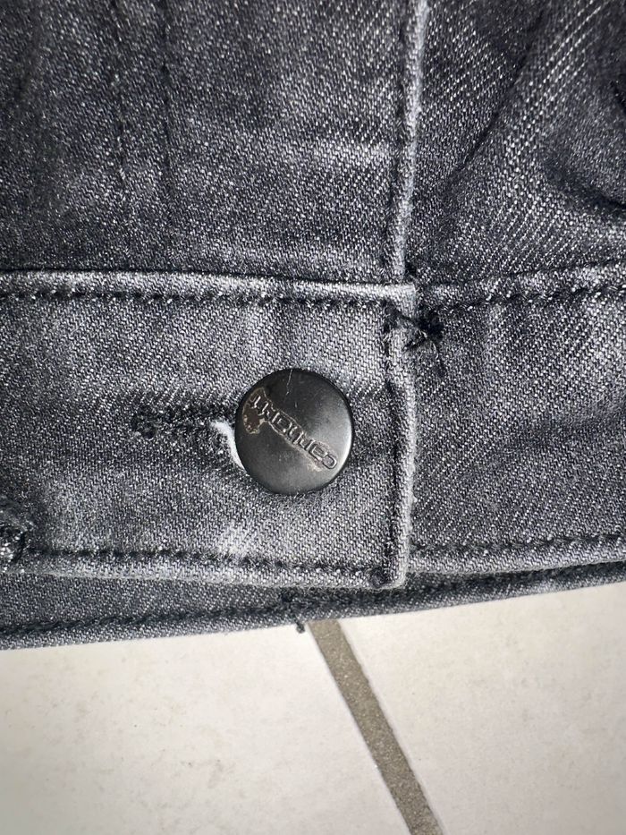 Jean Carhartt Noir Taille 31*34 - photo numéro 3