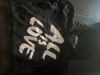 Pull court fille HetM