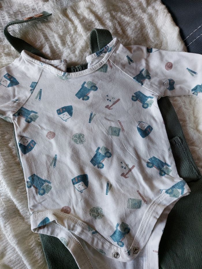 Ensemble 6 a 9mois - photo numéro 2