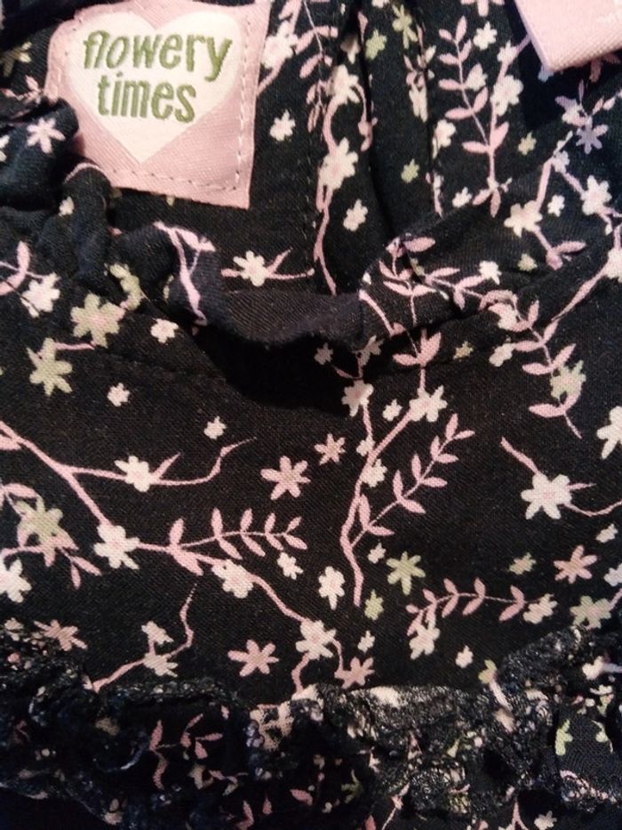 Robe fine noire fleurs - photo numéro 6