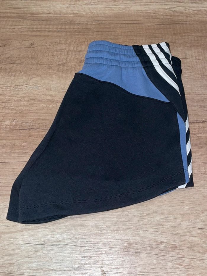 Short de course Adidas Taille xs - photo numéro 11