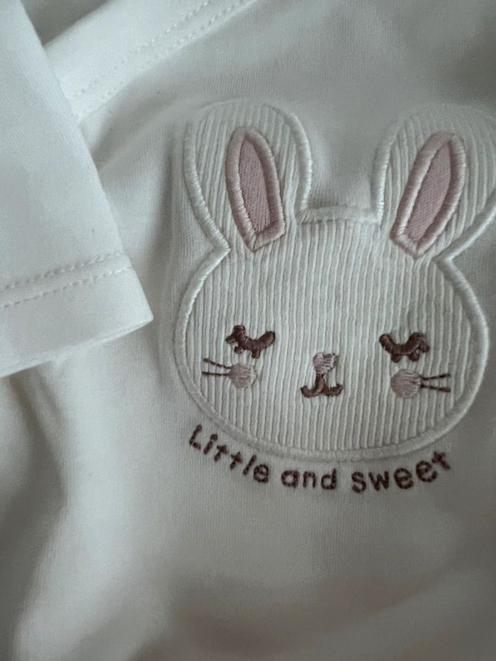 Ensemble rose et blanc taille 0-1 mois (56 cm) pantalon avec pied - photo numéro 2