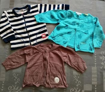 Lot gilets 6 mois
