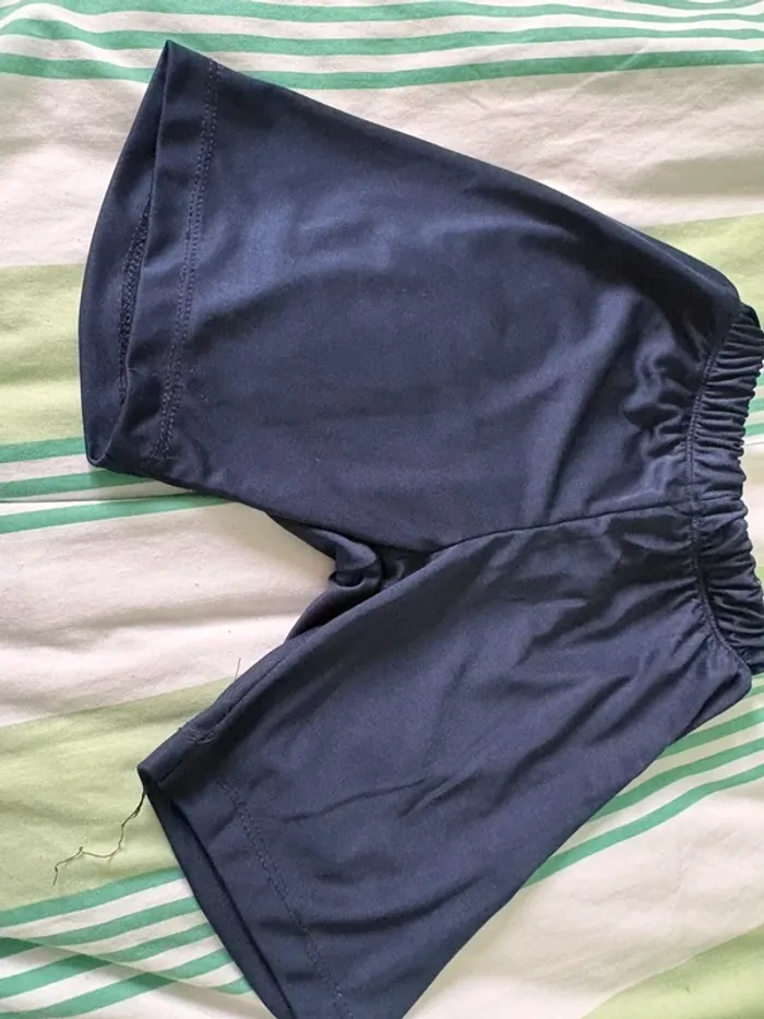 Lot vêtements de sport - photo numéro 12