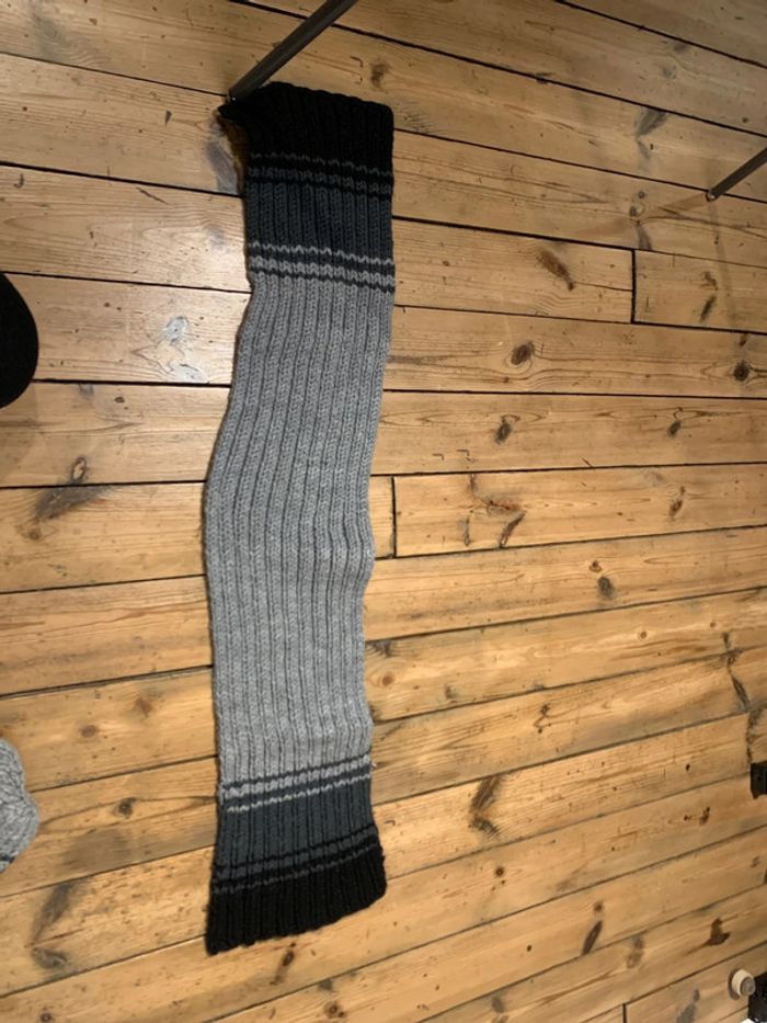 Écharpe en laine fait main - photo numéro 3