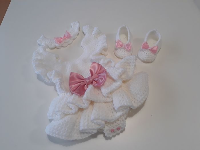 Vêtement bébé fille barboteuse crochet dentelle noeud satin rose 6 mois - photo numéro 7