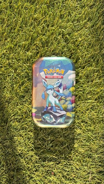 Coffret Pokemon mini tins scellé écarlate et violet évolution prismatique ev8.5 givrali