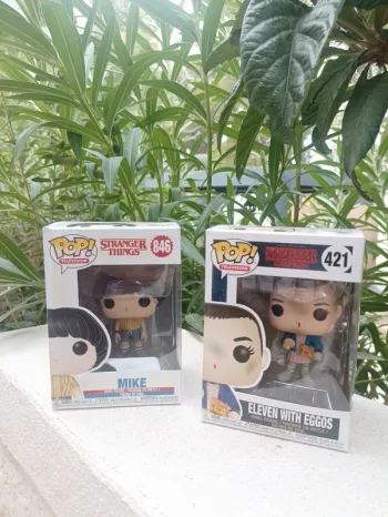 Lot de 2 Funko pops stranger things