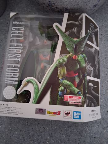 Figurine " celle first form " dragon ball  z"