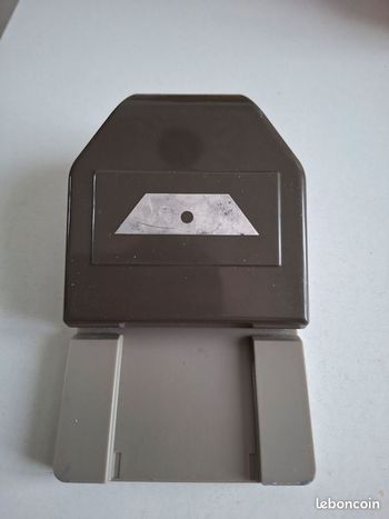 Stampin'up, perforatrice tag