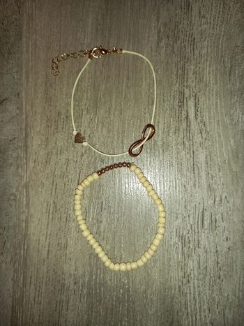 2 bracelets écru et doré neuf
