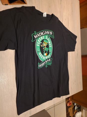 T shirt Madigan's