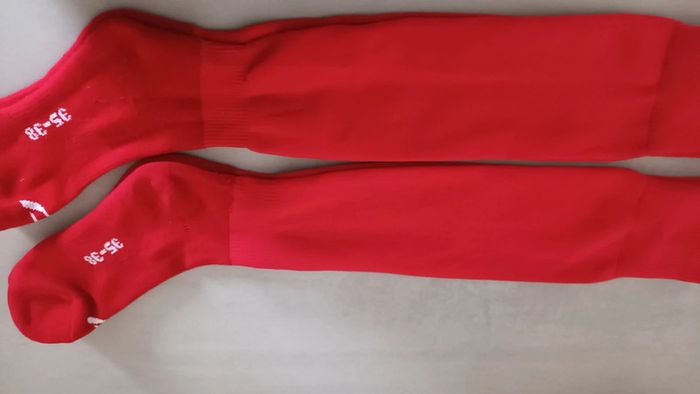 Lot de 2 paires de chaussettes de football pointure 35.38