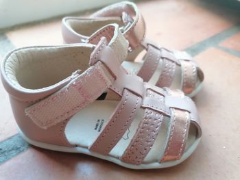 Chaussure bébé taille 19