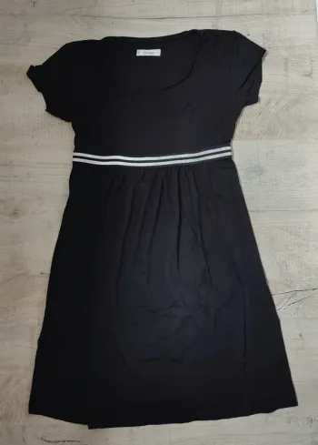 Jolie robe de grossesse d'été en parfait état