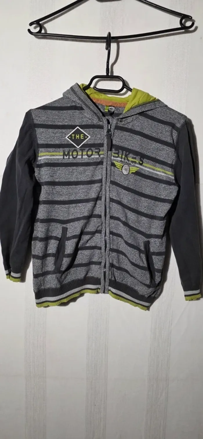 Gilet zippé 10ans 140cm - photo numéro 2