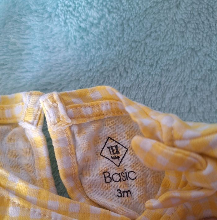 Lot de 2 combishort taille 3 mois - photo numéro 2