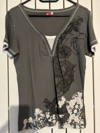 T-shirt O’Neill taille S état neuf