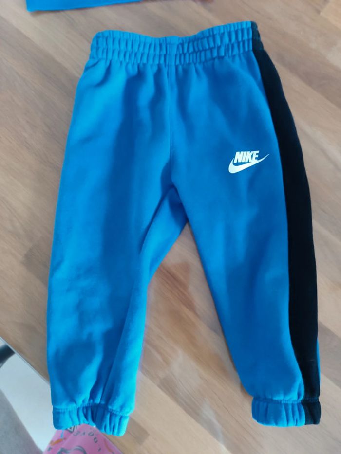 Ensemble jogging Nike 18 mois 86cm - photo numéro 5