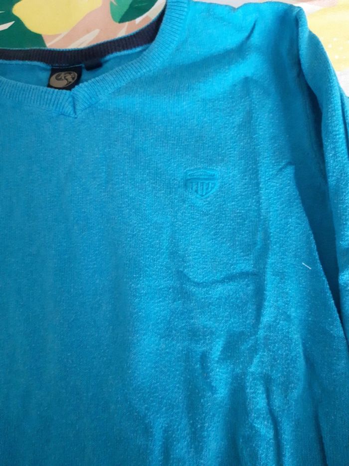 Pull bleu - photo numéro 2