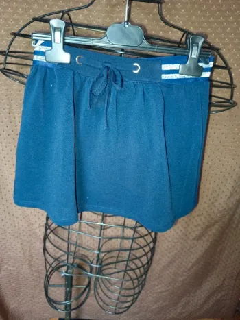 Jupe fluide bleu taiie 12ans