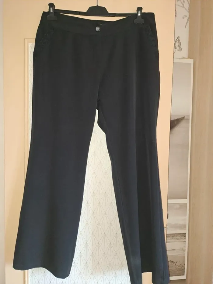 Superbe pantalon noir femme fluide 48 poche dentelle comme neuf Claire Delandes - photo numéro 2