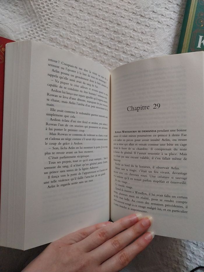 Romans Keleana tomes 1 + 2 + 3 + 4 Partie 1 et 2 La Reine des Ombres-Sarah J. Maas - photo numéro 9