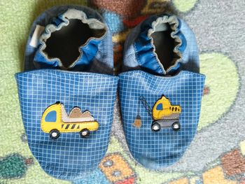Chaussons souples ROBEEZ taille 2-3 ans / pointure 25-26