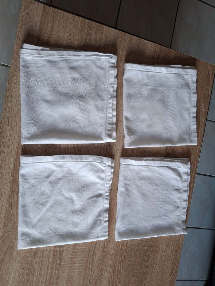 4 serviettes de table vintage ( lot 1) - photo numéro 4