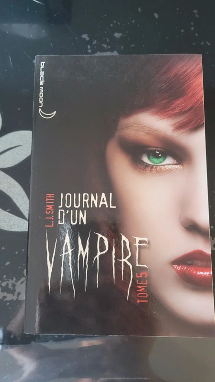 Lot 7 livres Journal d'un vampire - photo numéro 5