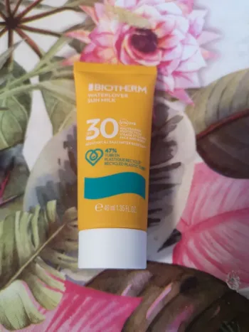 Lait solaire biotherm Spf30