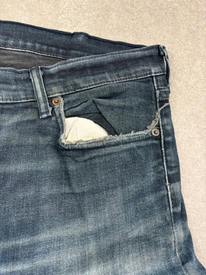 Jean pantalon coupe droite 513 levis noir/bleu W38 L32 - photo numéro 11