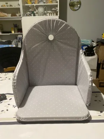 coussin protège chaise mot d'enfant 