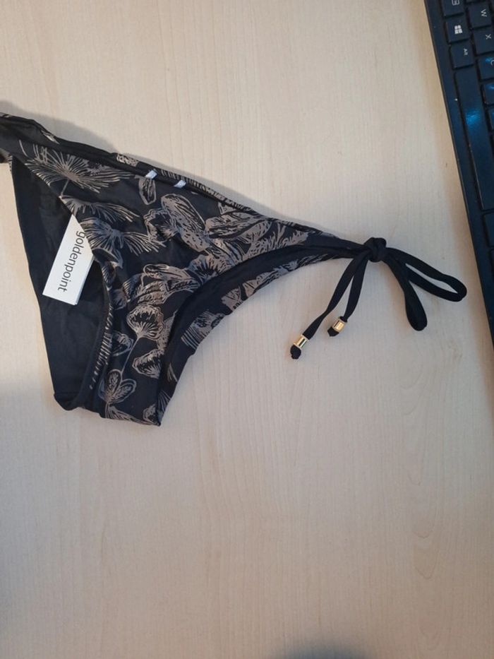 Bas de maillot de bain double face taille S - photo numéro 3