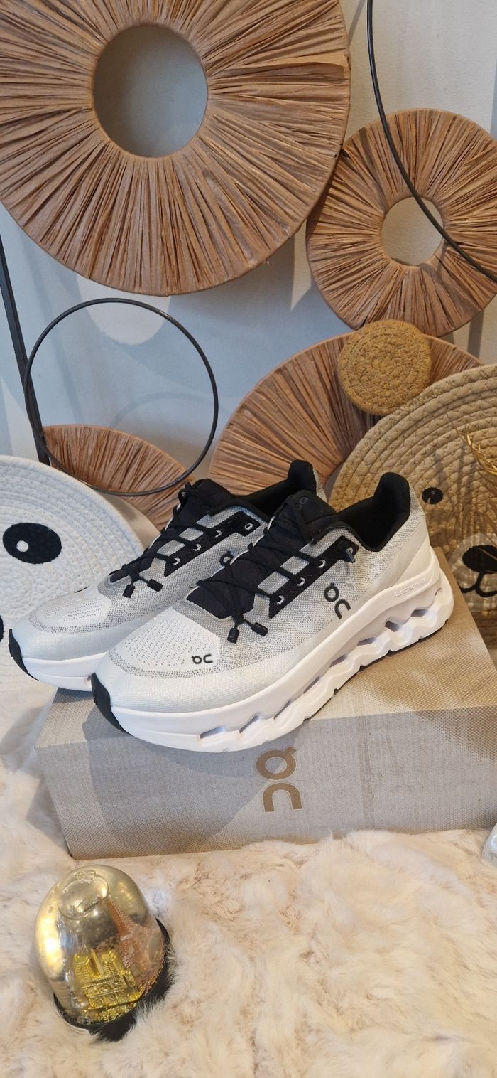 On cloudt Taille 44 - photo numéro 4