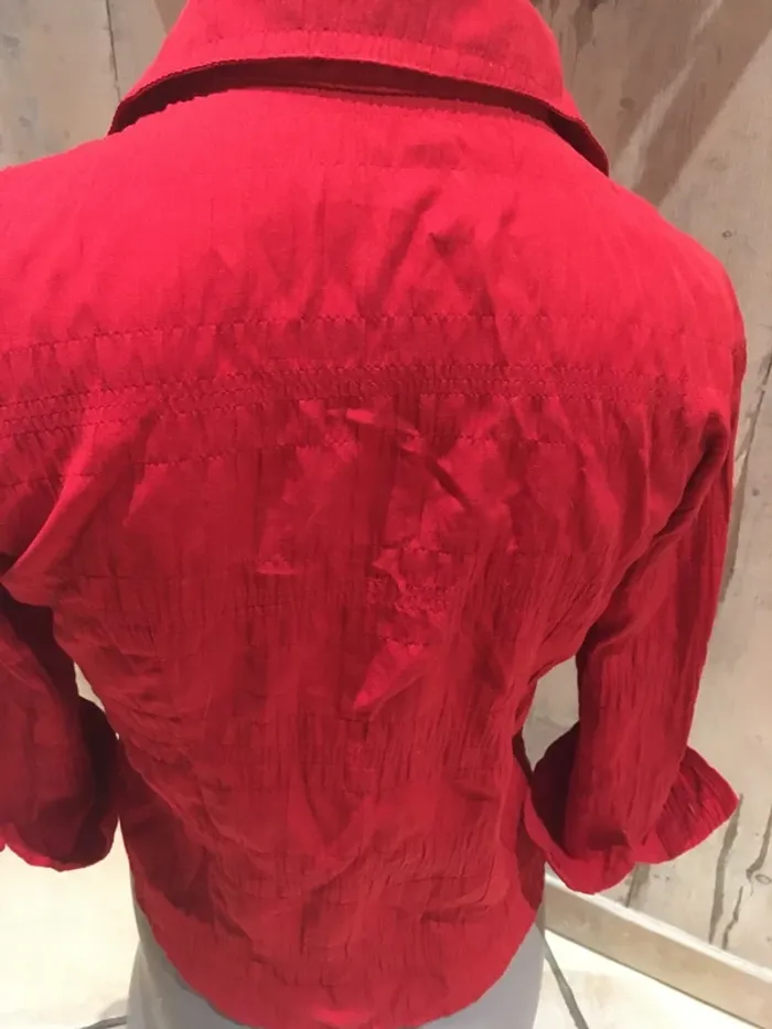 Superbe chemise gauffrée de marque Cache Cache en taille 38 en excellent état - photo numéro 4