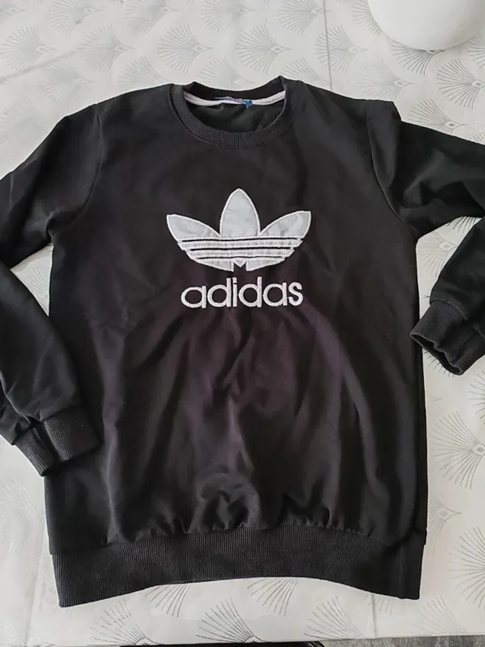 Lot 5 sweats 12 ans - photo numéro 2