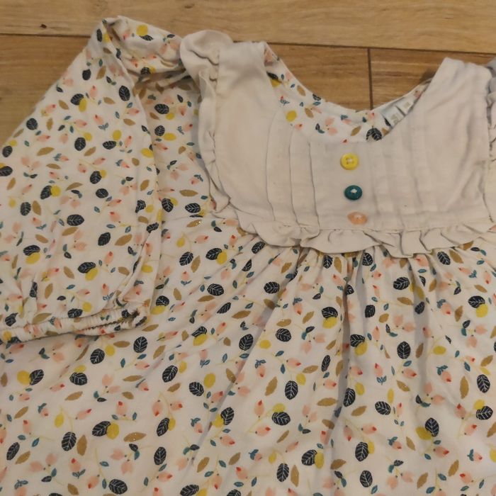 Magnifique robe 6 mois - photo numéro 2